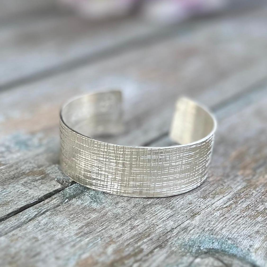 bracelet ouvert en argent massif brillant