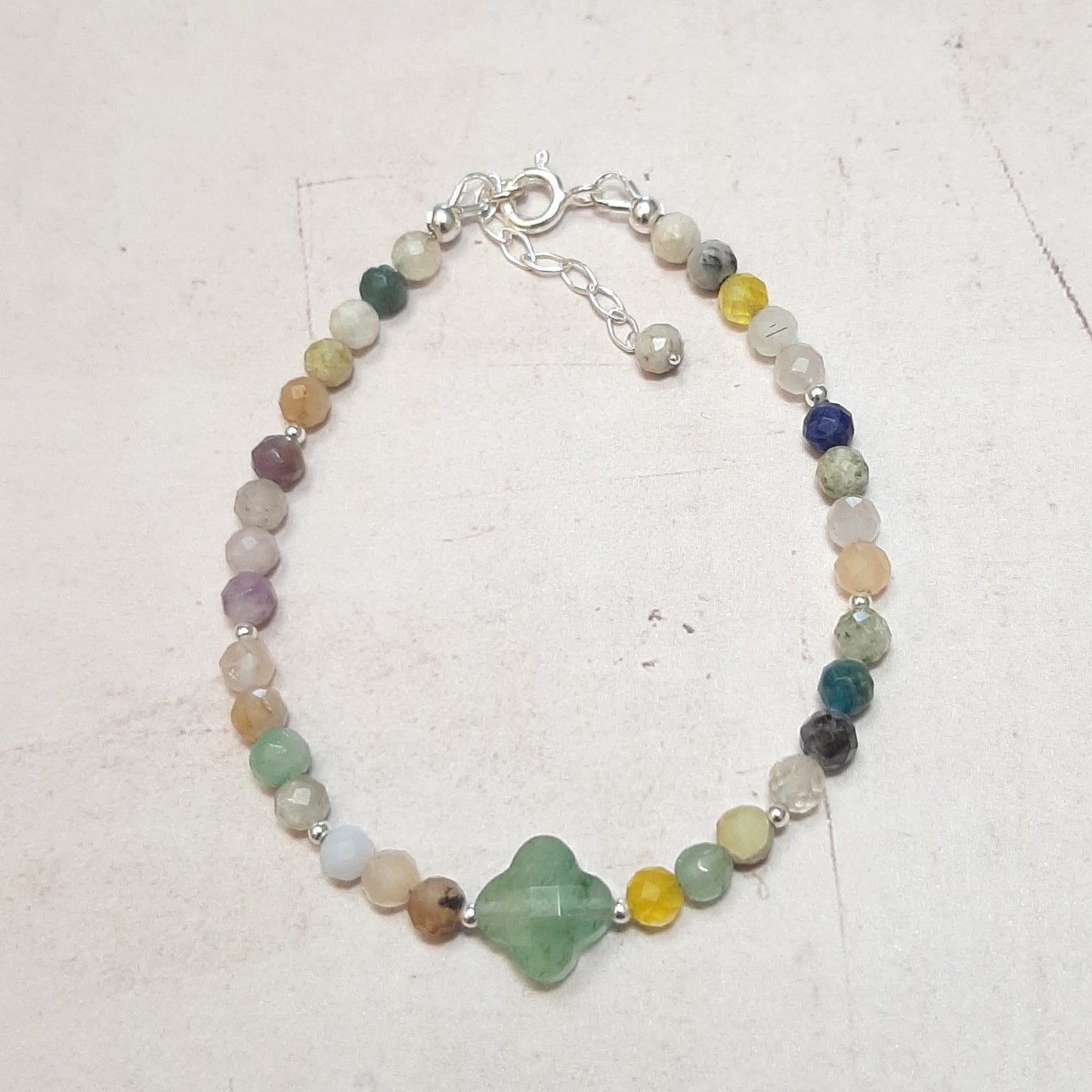 Bracelet Trèfle Pierres Naturelles