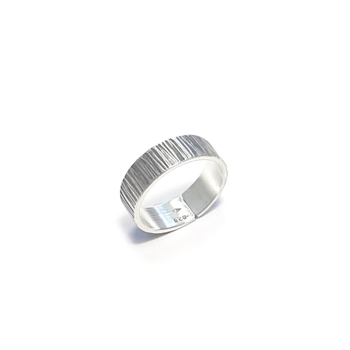 Bague Ethnique ouverte en Argent Massif, légèrement réglable. Bijoux non genrés.