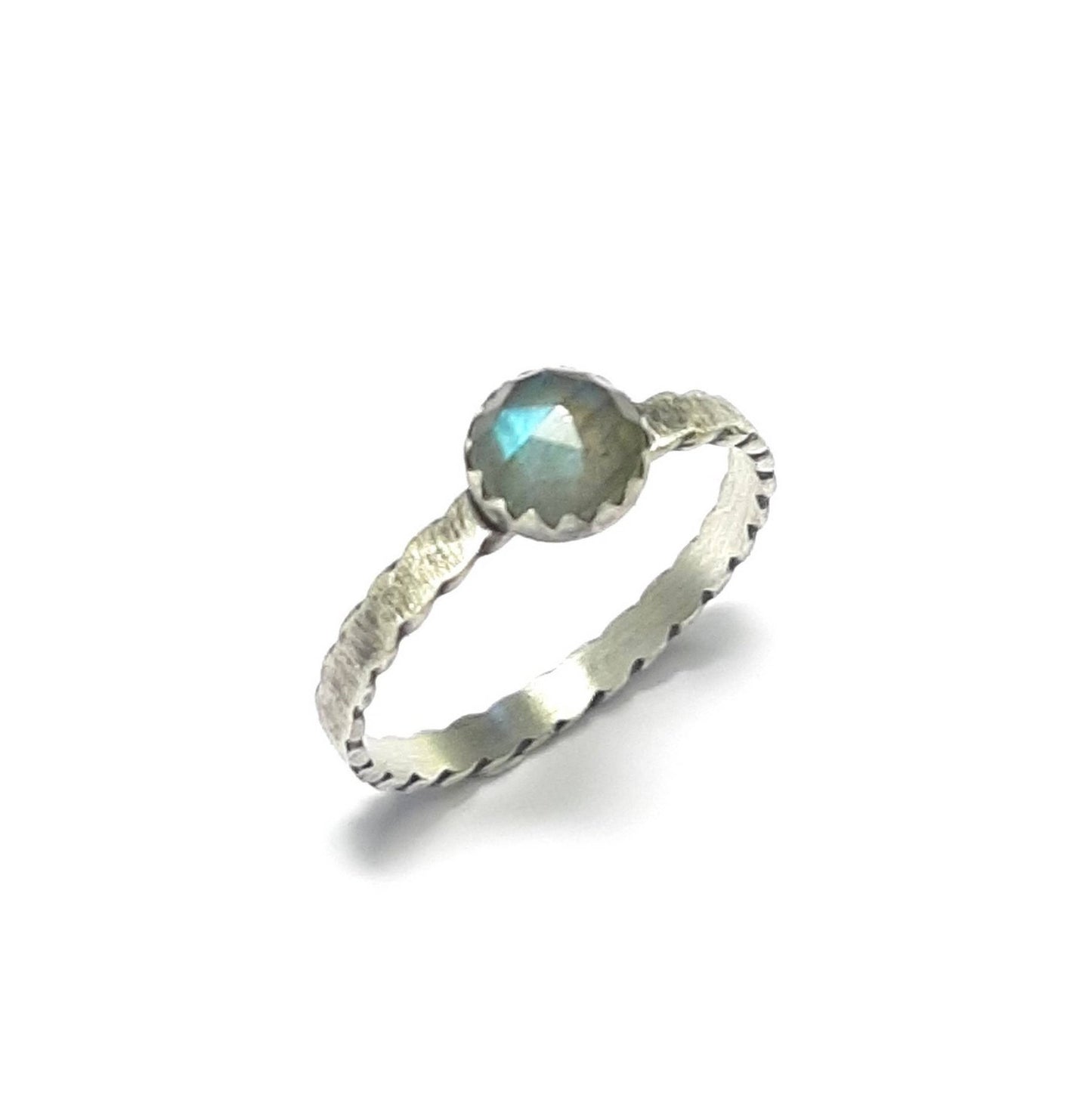Bague ethnique en Argent Massif et Labradorite
