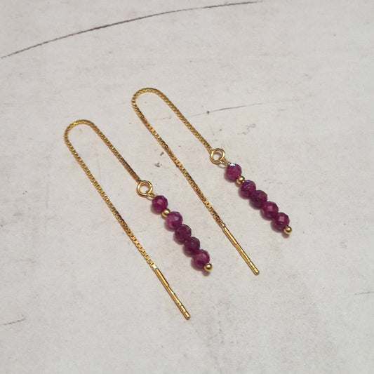 Boucles d’Oreilles Traversantes en Argent 925 et doré  et pierres fines: Rubi.