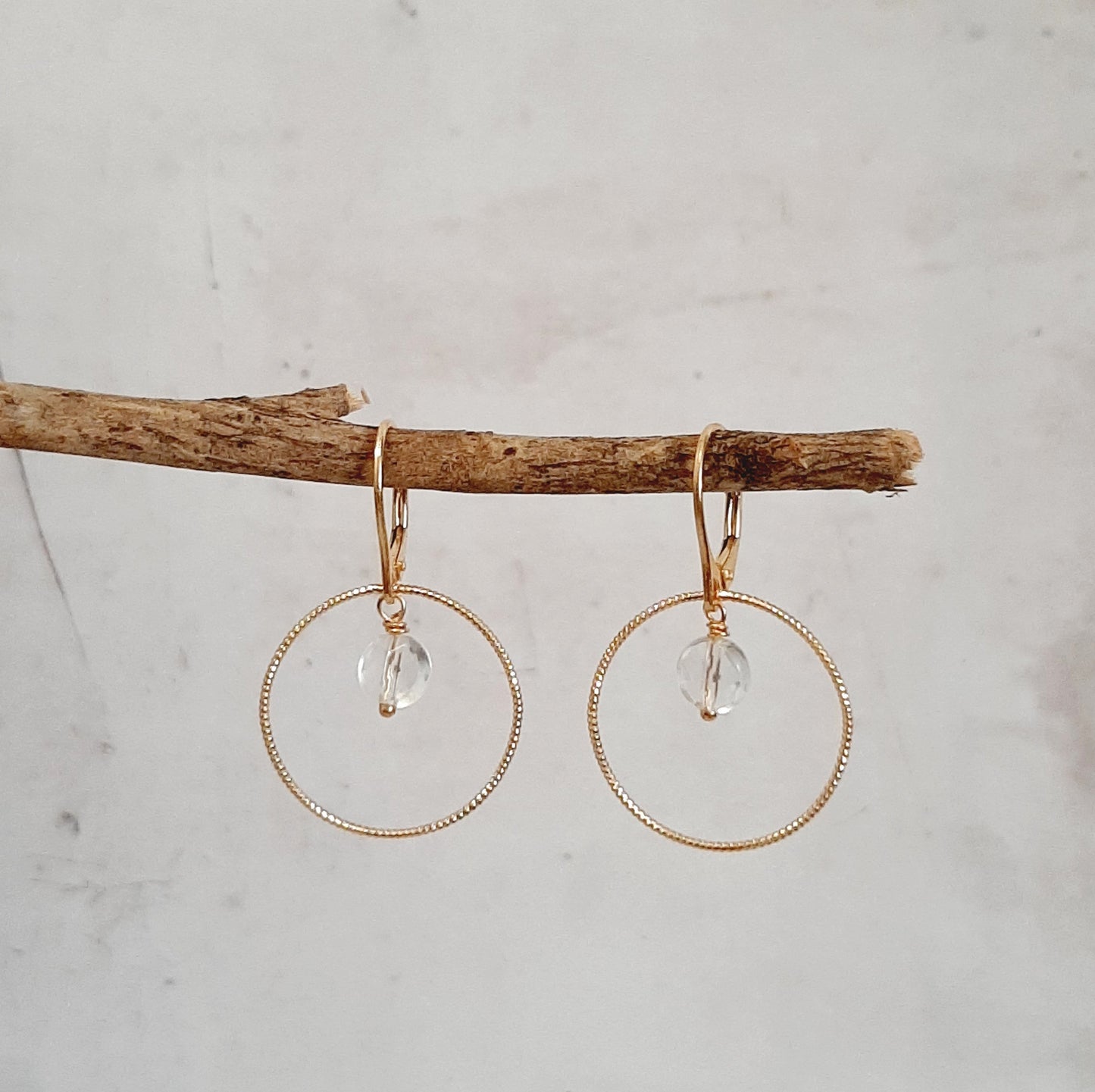 Boucles d'Oreilles en Argent 925 Doré et Cristal de Roche Krahô