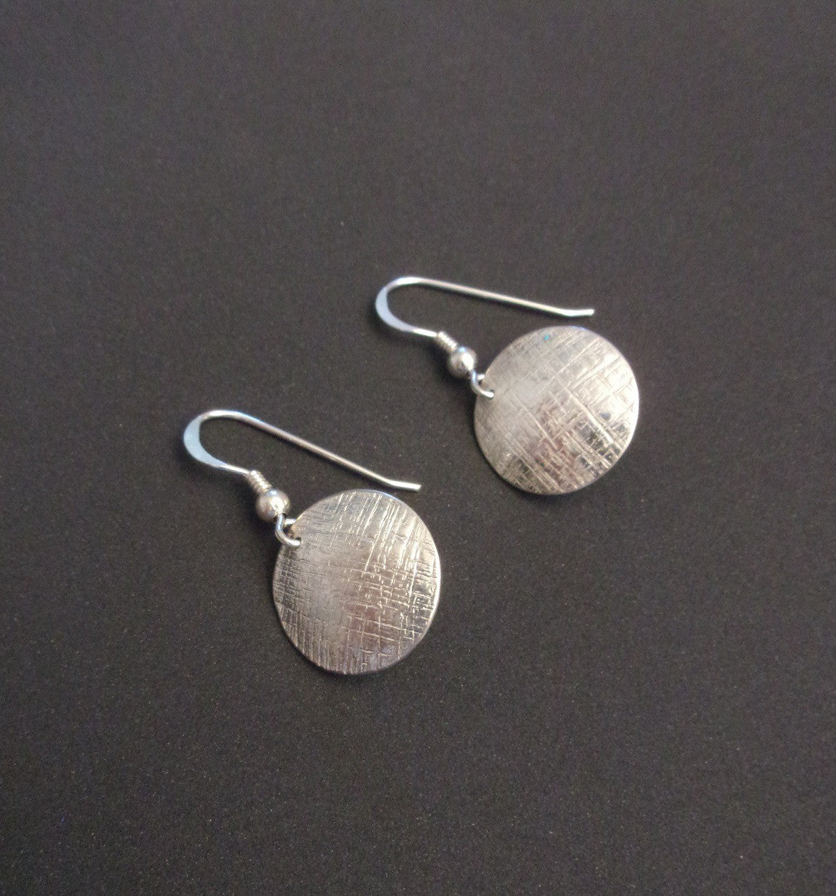 Boucles d'oreilles rondes en argent massif