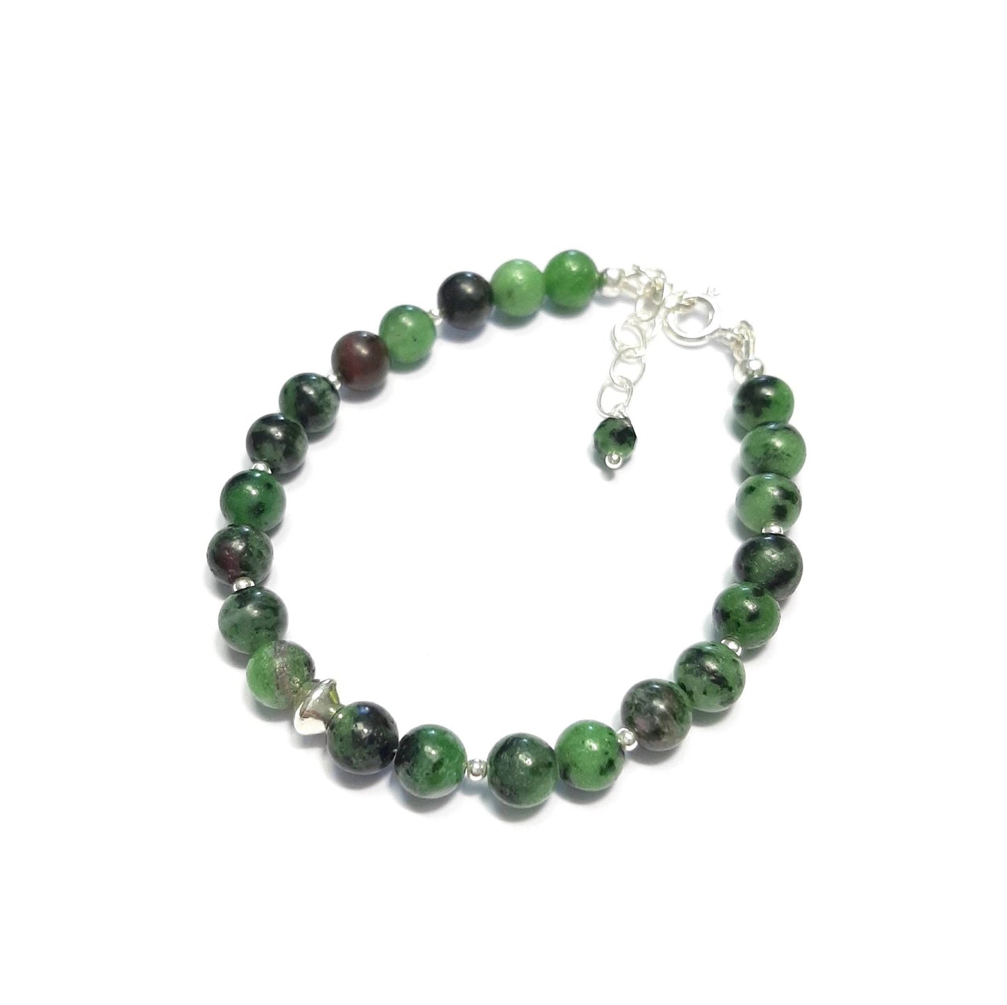 Bracelet en Rubis Zoisite et Argent 925.
Bracelet en pierres naturelles vertes.