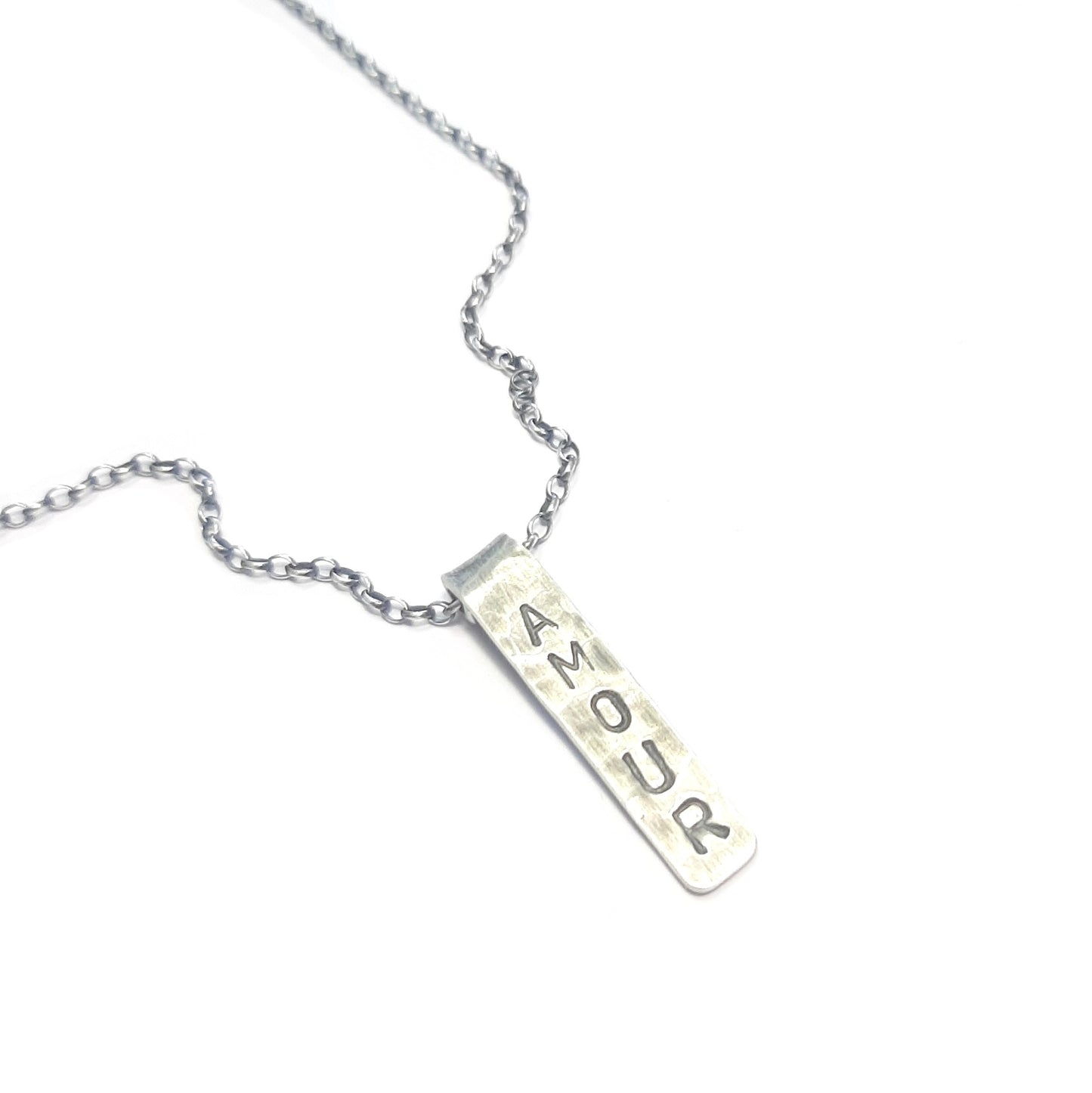 Collier prénom personnalisé. Colliers personnalisés pour homme · Collier médaille en argent personnalisable