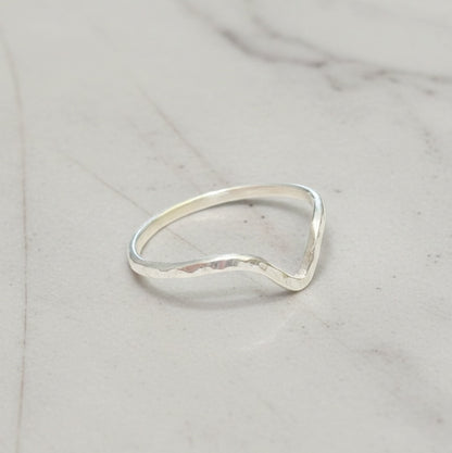 bague chevron en argent massif martelé fait main bijou artisanal français