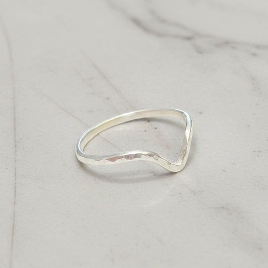bague chevron en argent massif martelé fait main bijou artisanal français