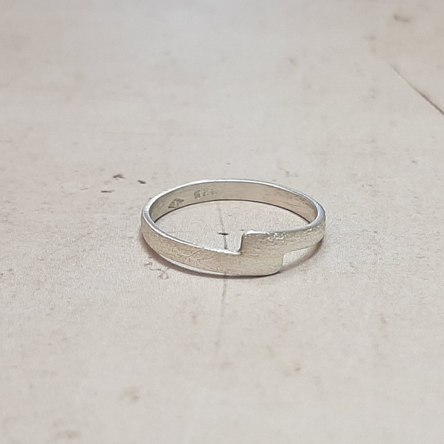 Bague fait main en argent pour femme, finition brillante