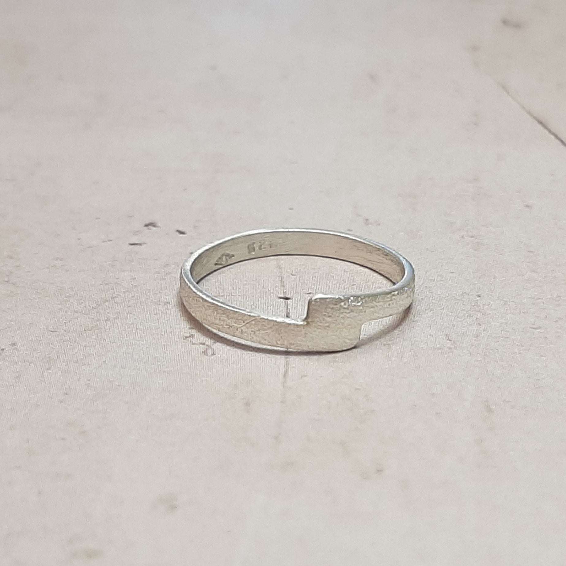 Bague fait main en argent pour femme, finition brillante