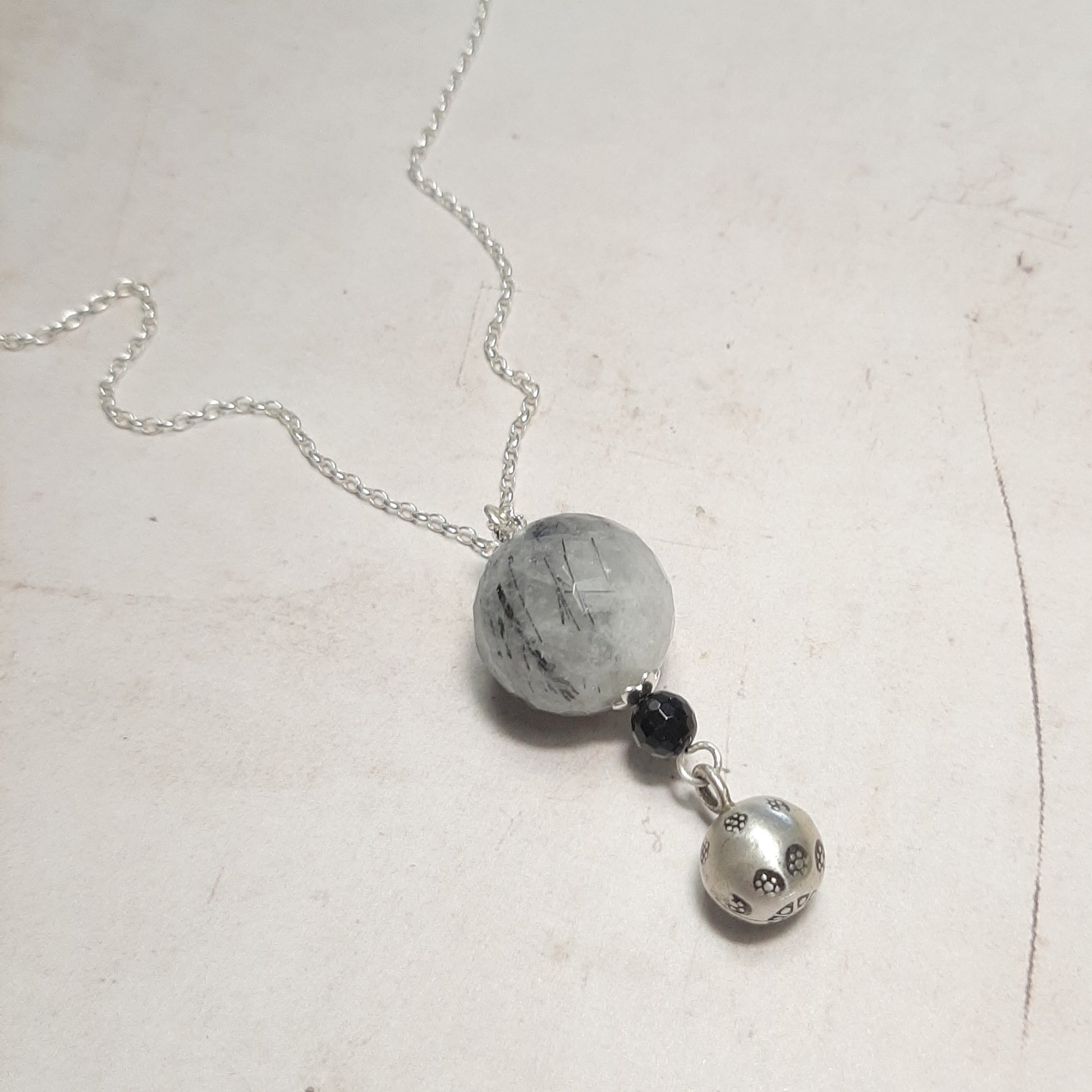 Collier bola de grossesse argent massif avec chaîne fine
