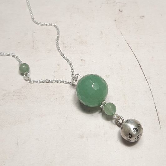 Bola de grossesse en argent 925 et aventurine verte fait main France — Andréa Chereau