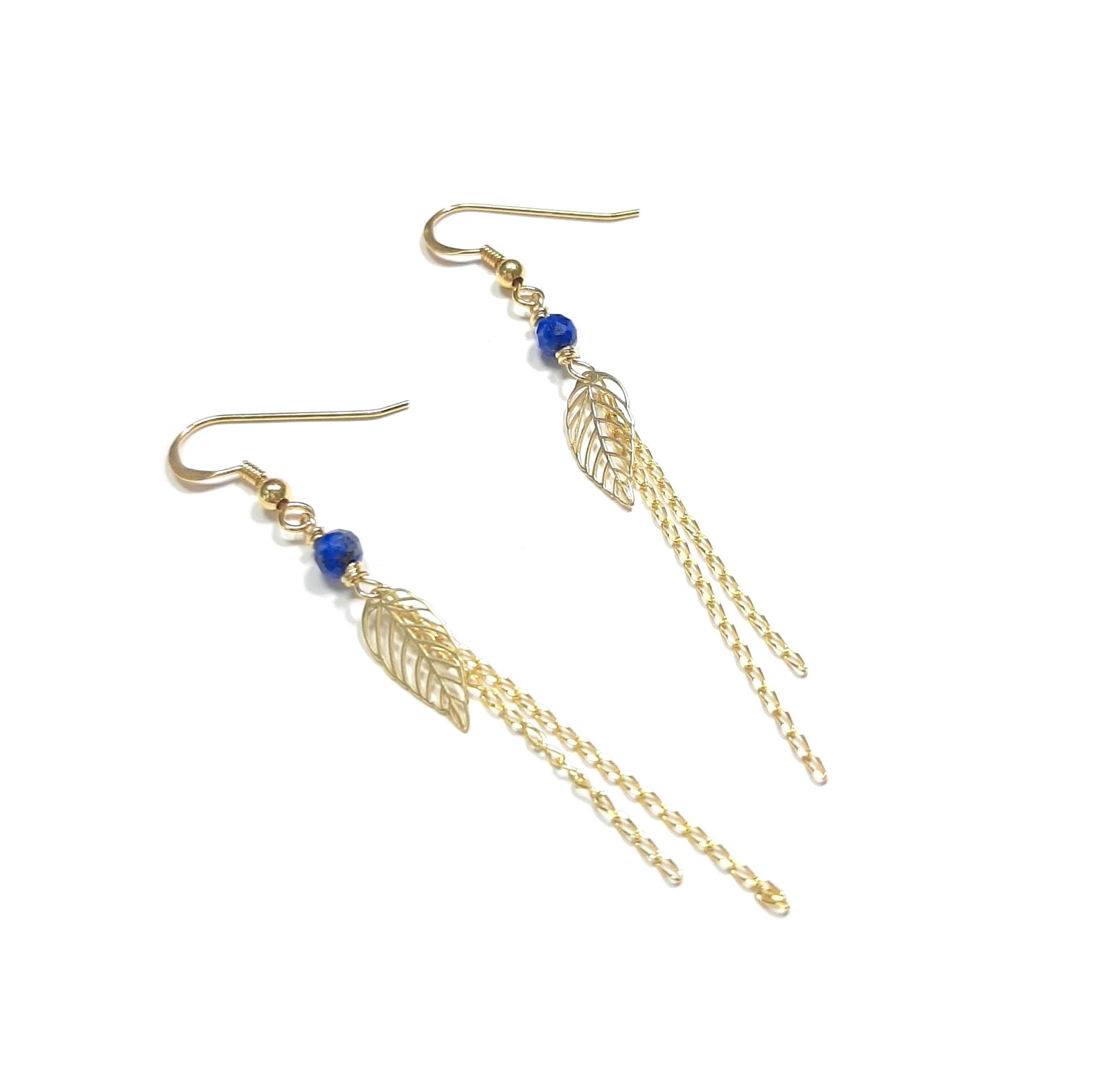 pendants d’oreilles longs, feuille dorée argent massif, lapis lazuli bleu nuit, bijou lithothérapie