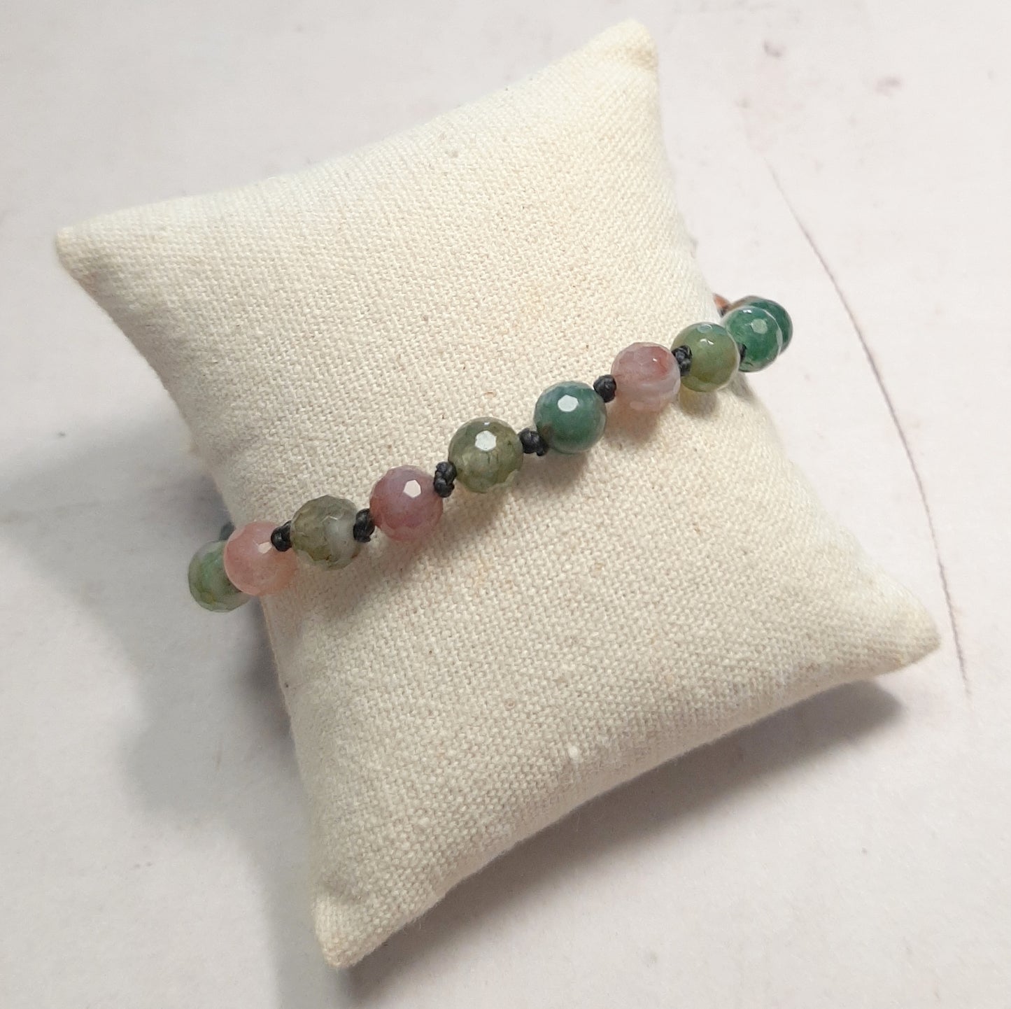 Bracelet artisanal en pierre naturelle multicolore, fait main - agate indienne