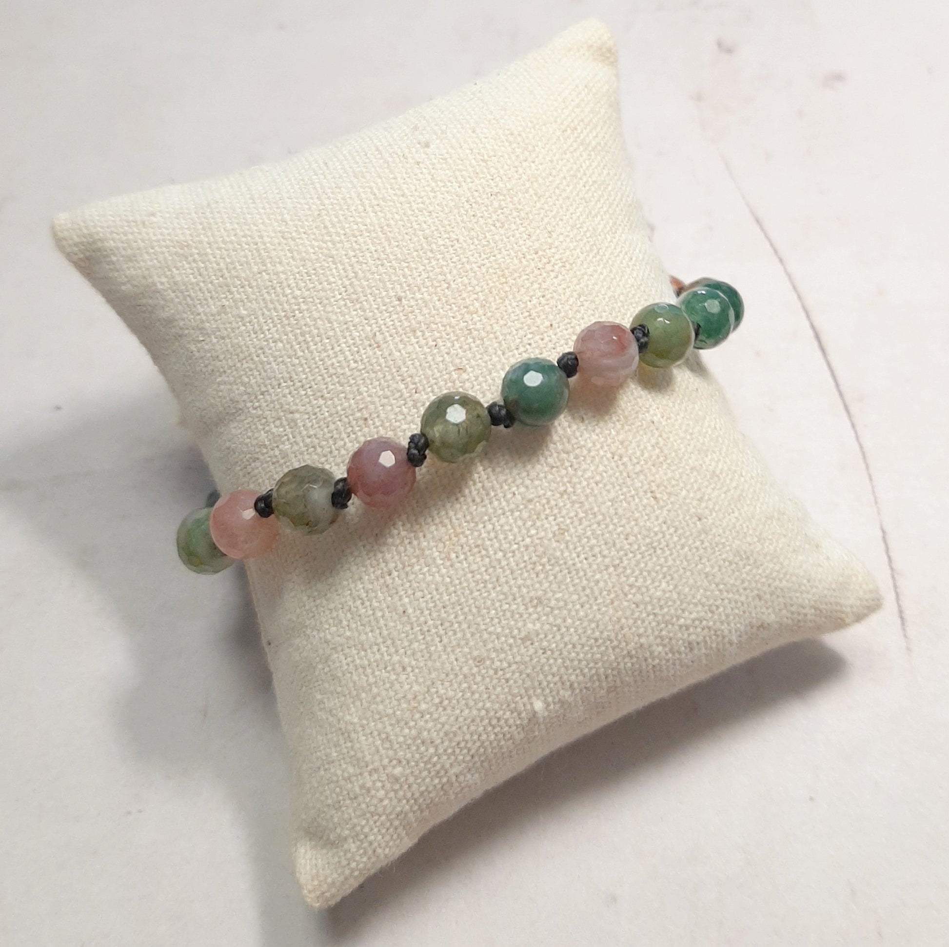 Bracelet artisanal en pierre naturelle multicolore, fait main - agate indienne