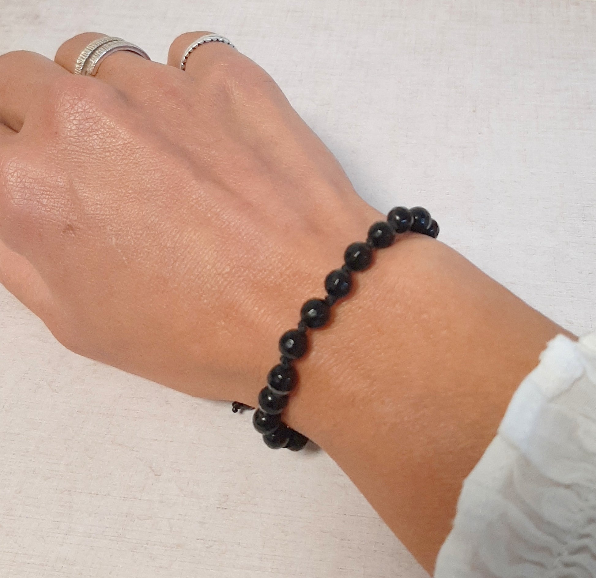Bracelet unisexe Onyx, symbole de stabilité et de force intérieure