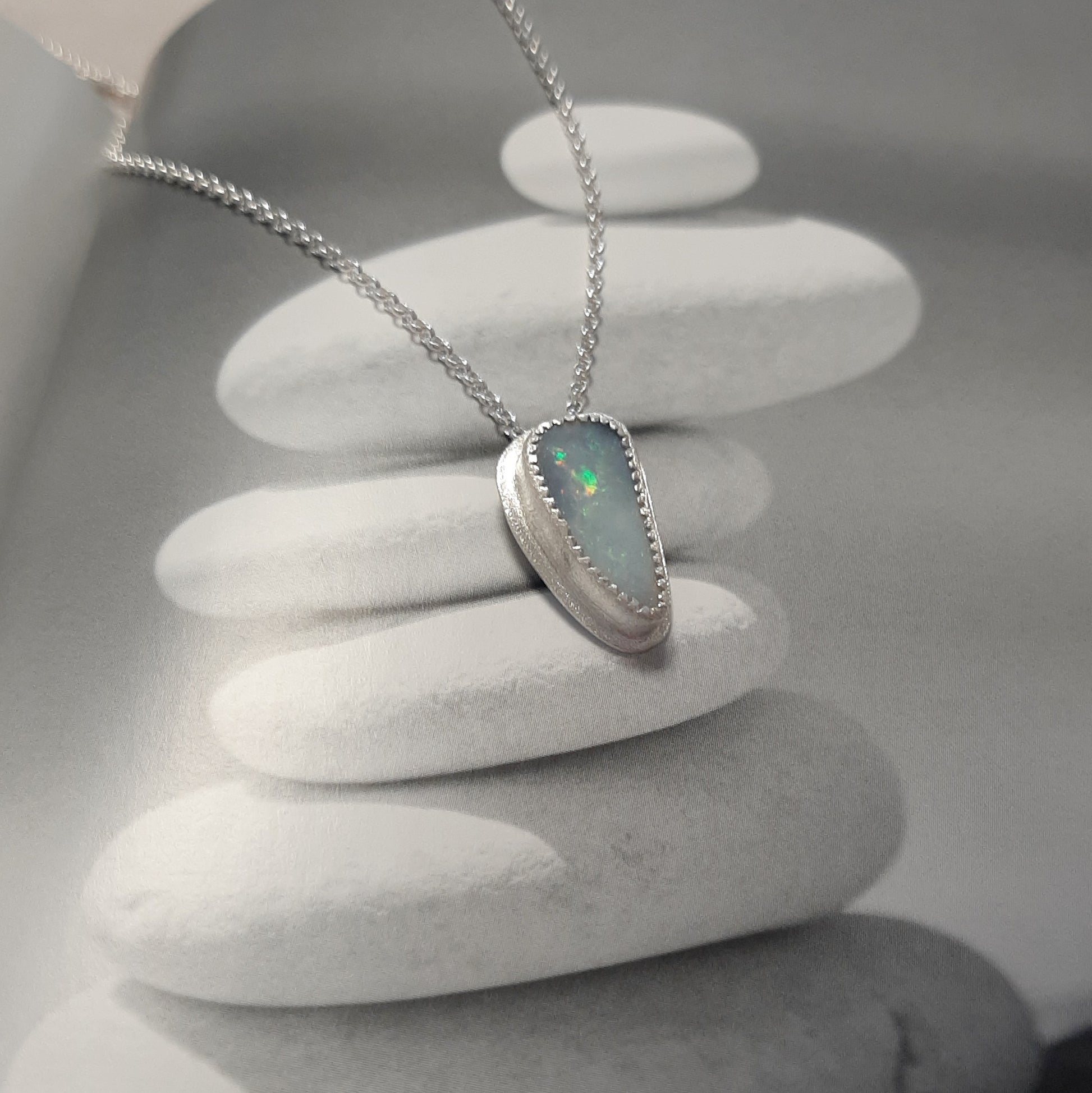 collier opale bohème naturel