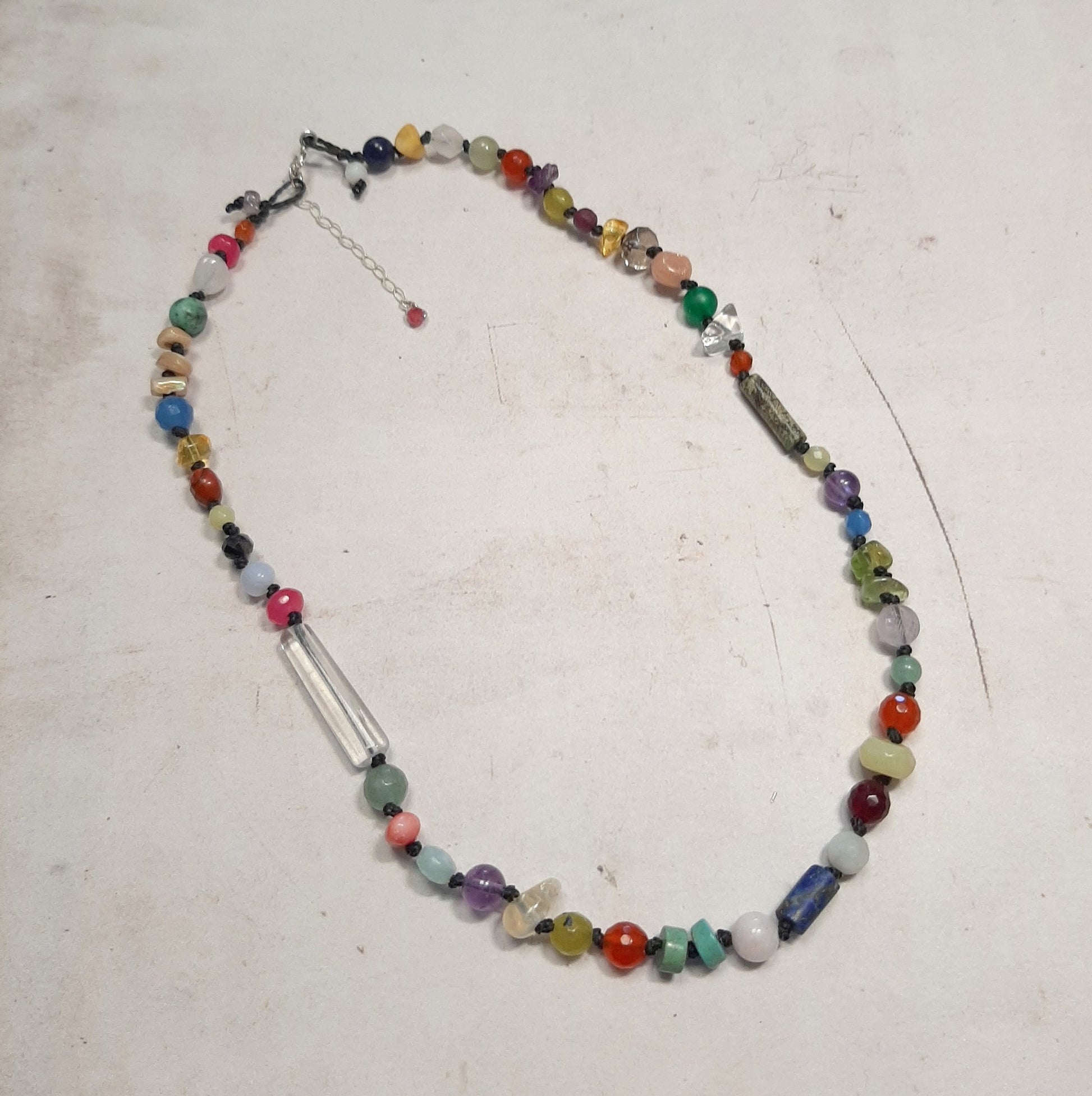 Collier Salvador en pierres naturelles multicolores et argent 925