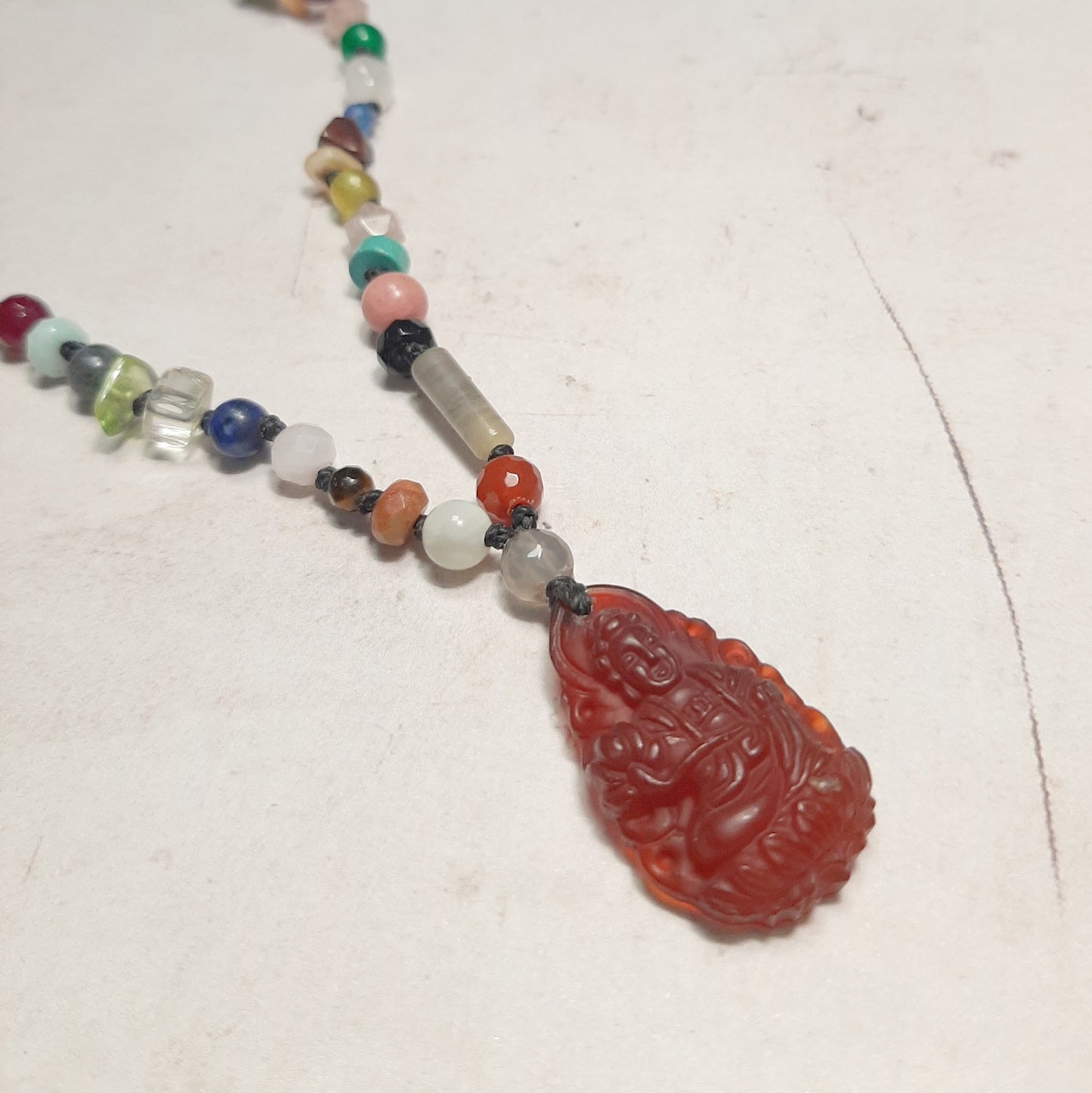 sautoir bohème pierres naturelles pendentif bouddha