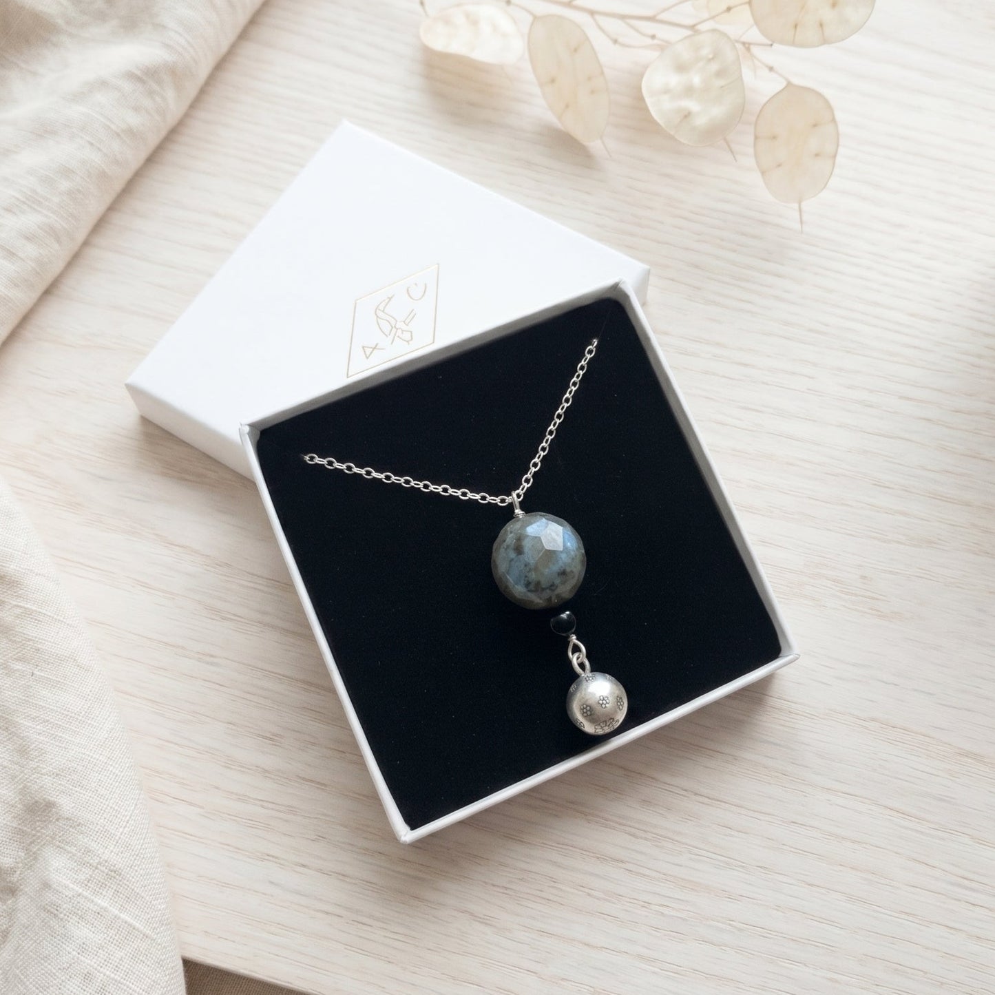 Cadeau future maman, bijou de grossesse argent 925 bola labradorite