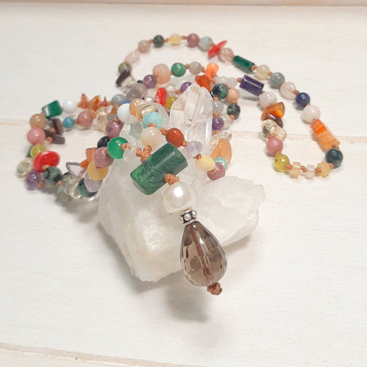 sautoir pierres naturelles multicolores artisanal