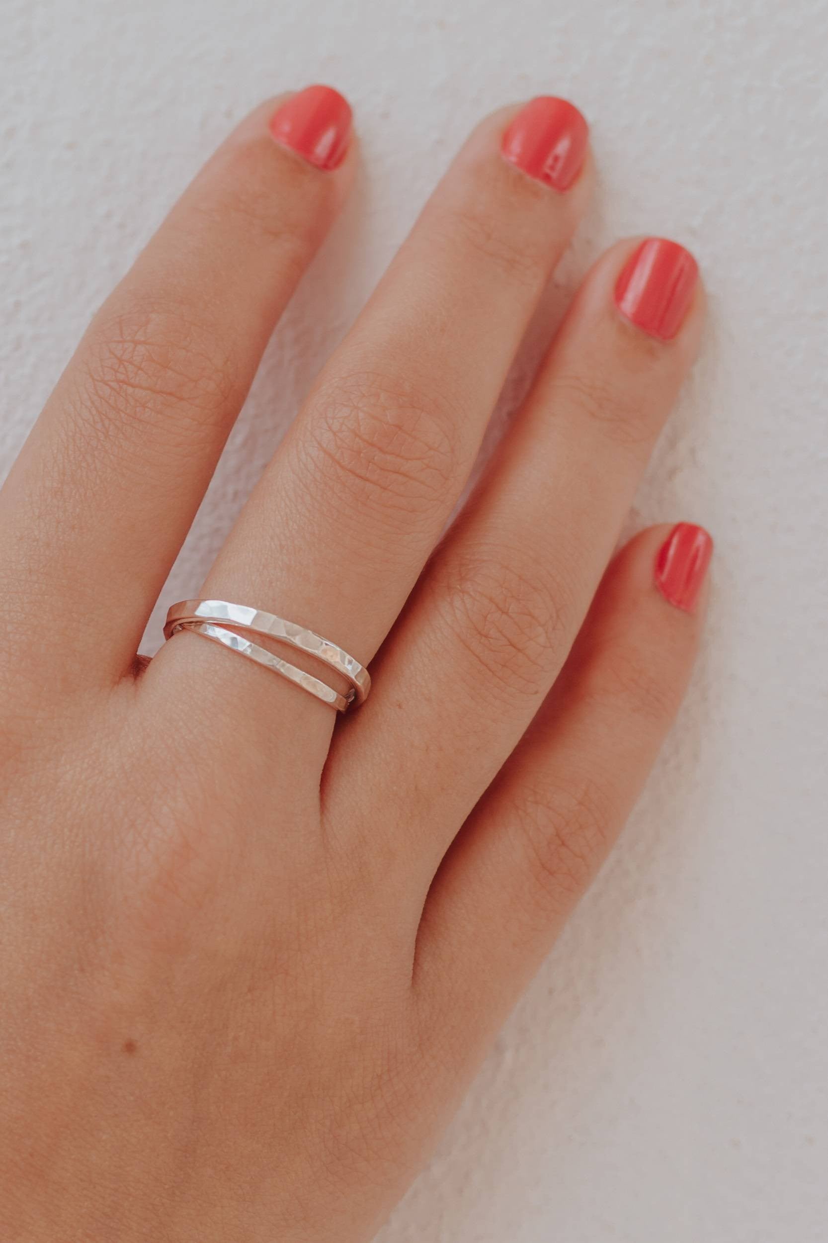 Bague pour homme ou femme en argent massif martelé