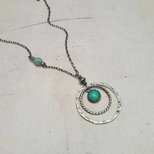 Collier long en argent 925 patiné avec un pendentif en amazonite